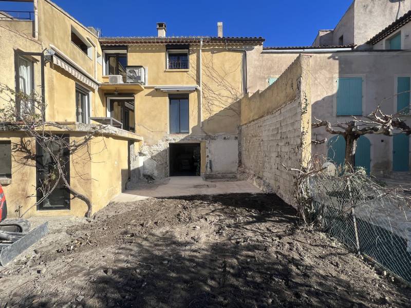 Démolition sur la commune de Lambesc proche d'Aix en provence
